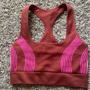 Fabletics Kelsea seamless sports bra (never worn) size S, Color Java/tapioca